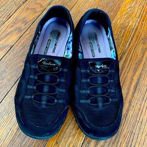 Sketchers Relaxed Fit Slip-On Sneakers